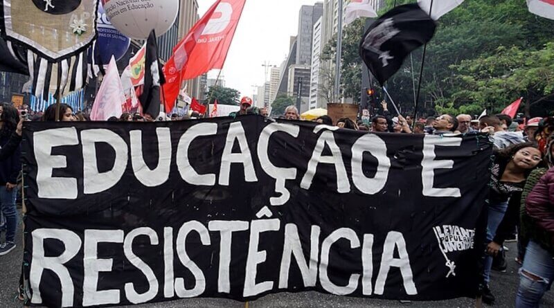 Manifesto esquerda educação