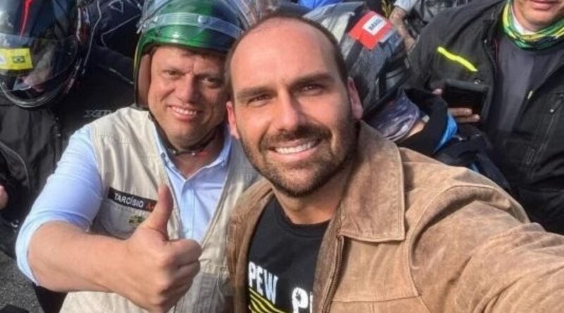 Tarcísio Freitas e Eduardo Bolsonaro